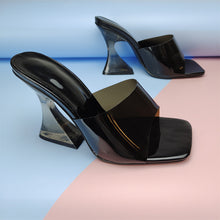 Load image into Gallery viewer, Transparent Color Crystal Sandals
